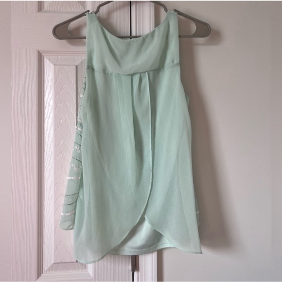 Green Sequin Sleeveless Blouse - Express - Sz Small - Picture 2 of 9
